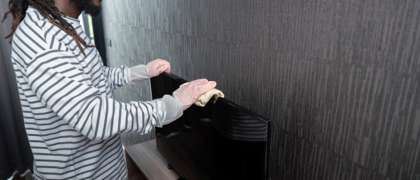 Can Carbon Fiber Be Used for Cleaning Towel?