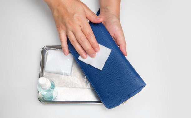 How To Clean Luxury Leather Bags？