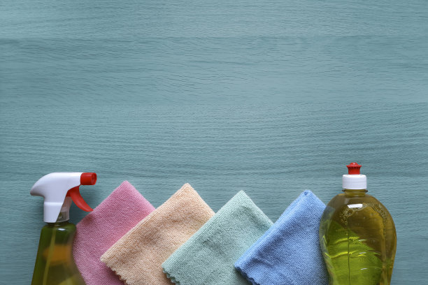 Are Microfiber Cloths Good for Cleaning Windows