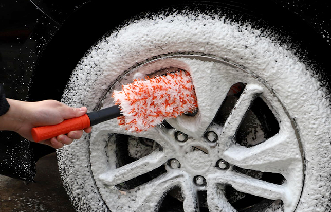 Versatile Tool for Complete Vehicle Detailing