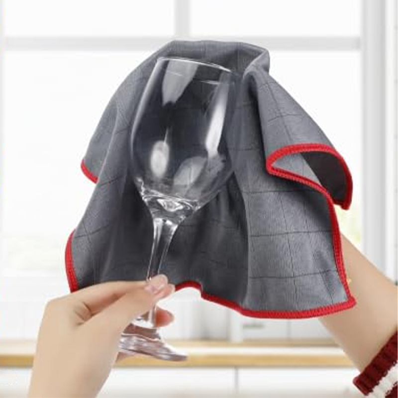 12”x 12”Microfiber Mirror Cleaning Cloth
